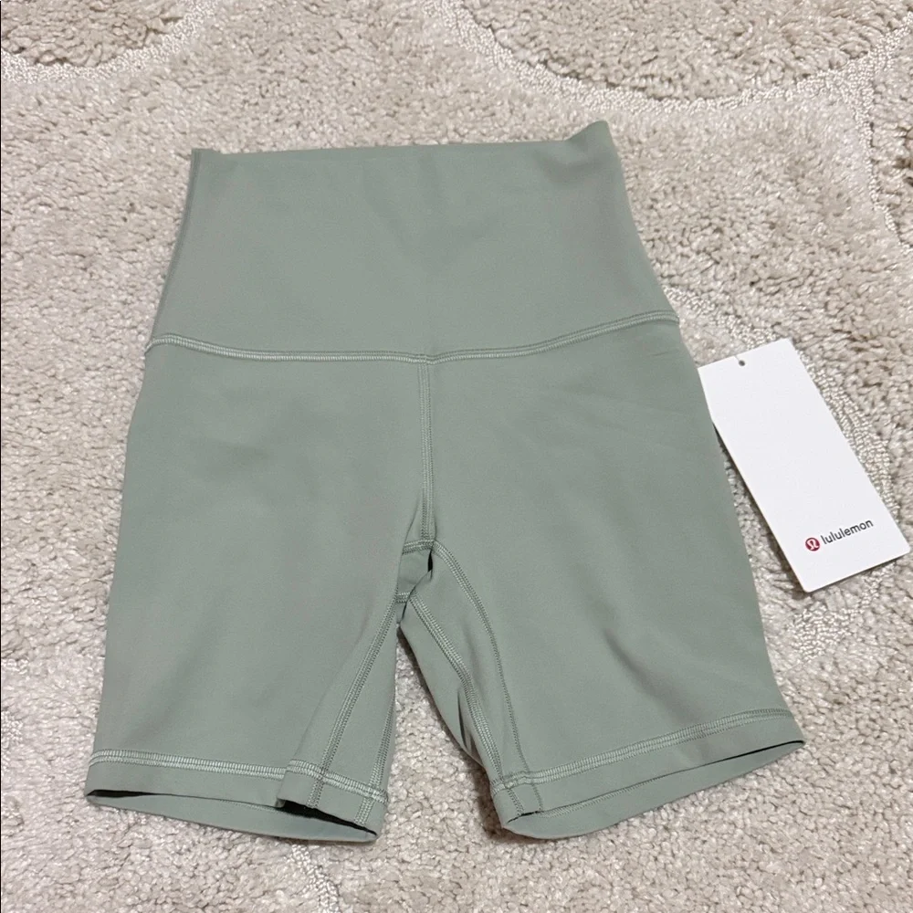 Lululemon HR Short 6” - Picture 1 of 5